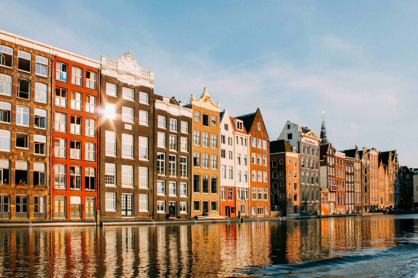 javier m 2Hs8zbwOLDA unsplash min