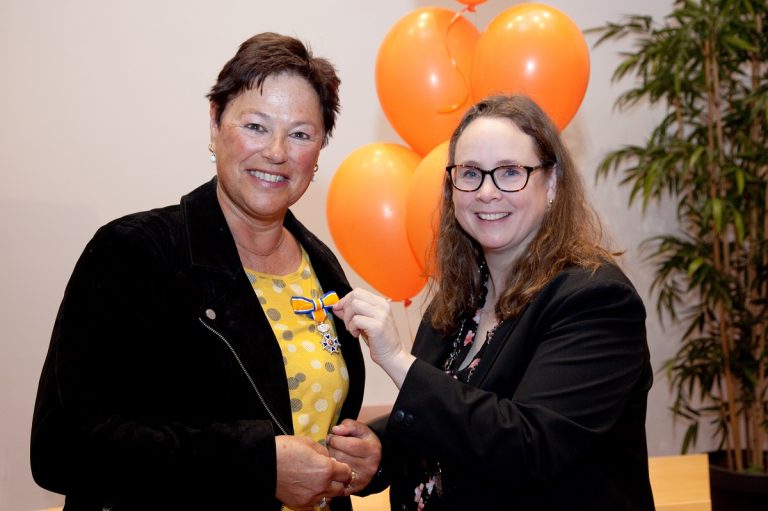 Karin_Ross_met_burgemeester_Miche