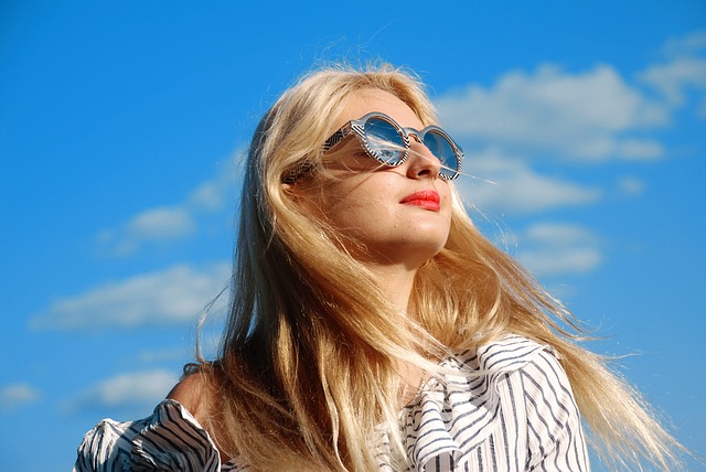 girl 3420940_640